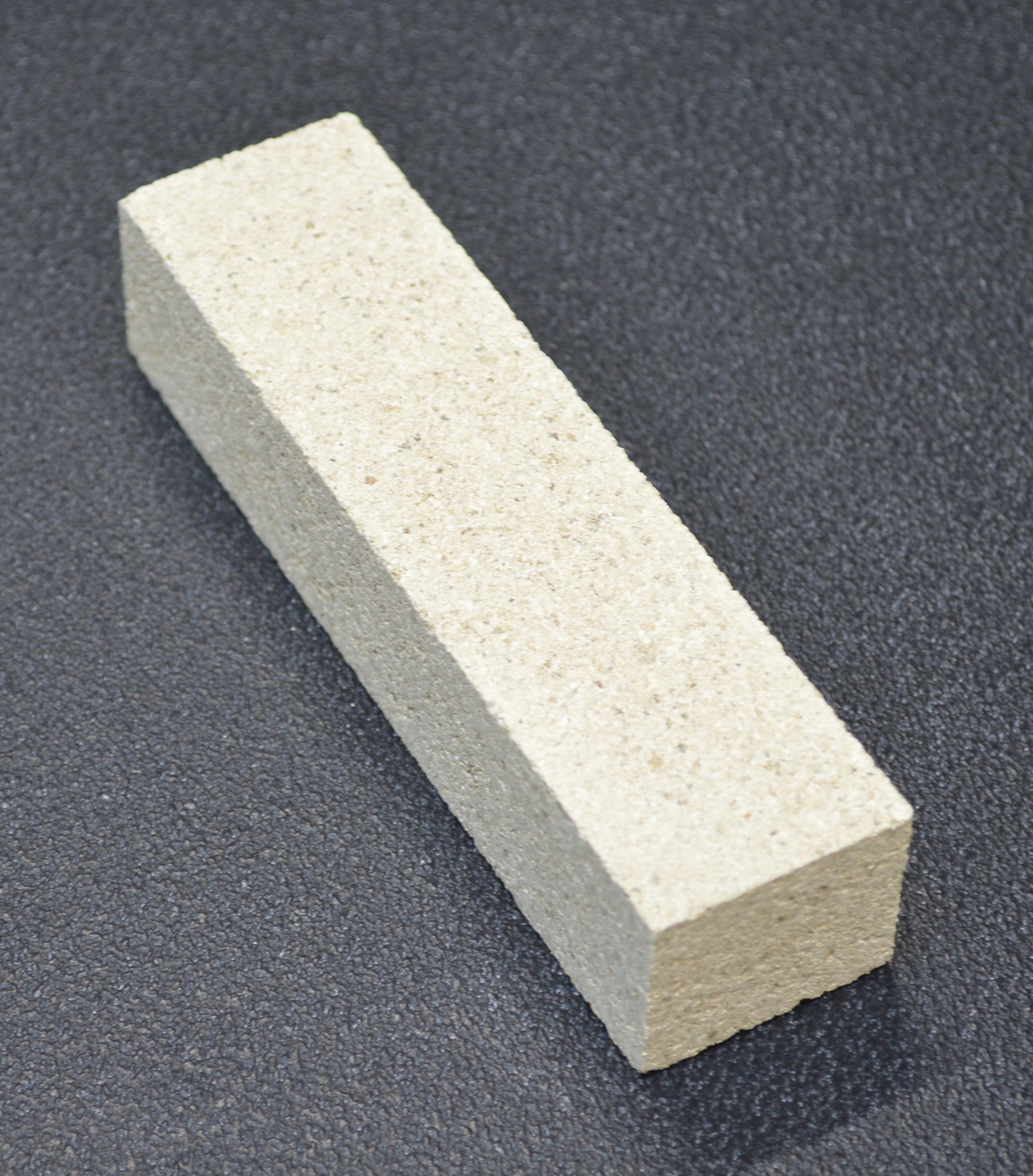 Eurotherm Rubin Bodemsteen voorkant rechts B
